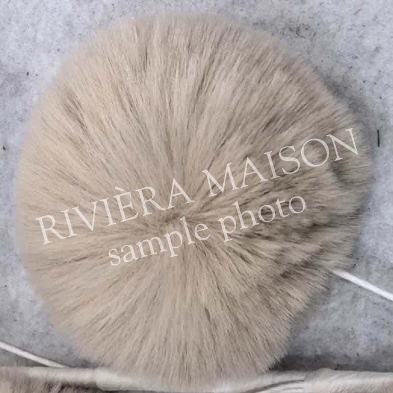 Furry Pom Ornament Dia 10