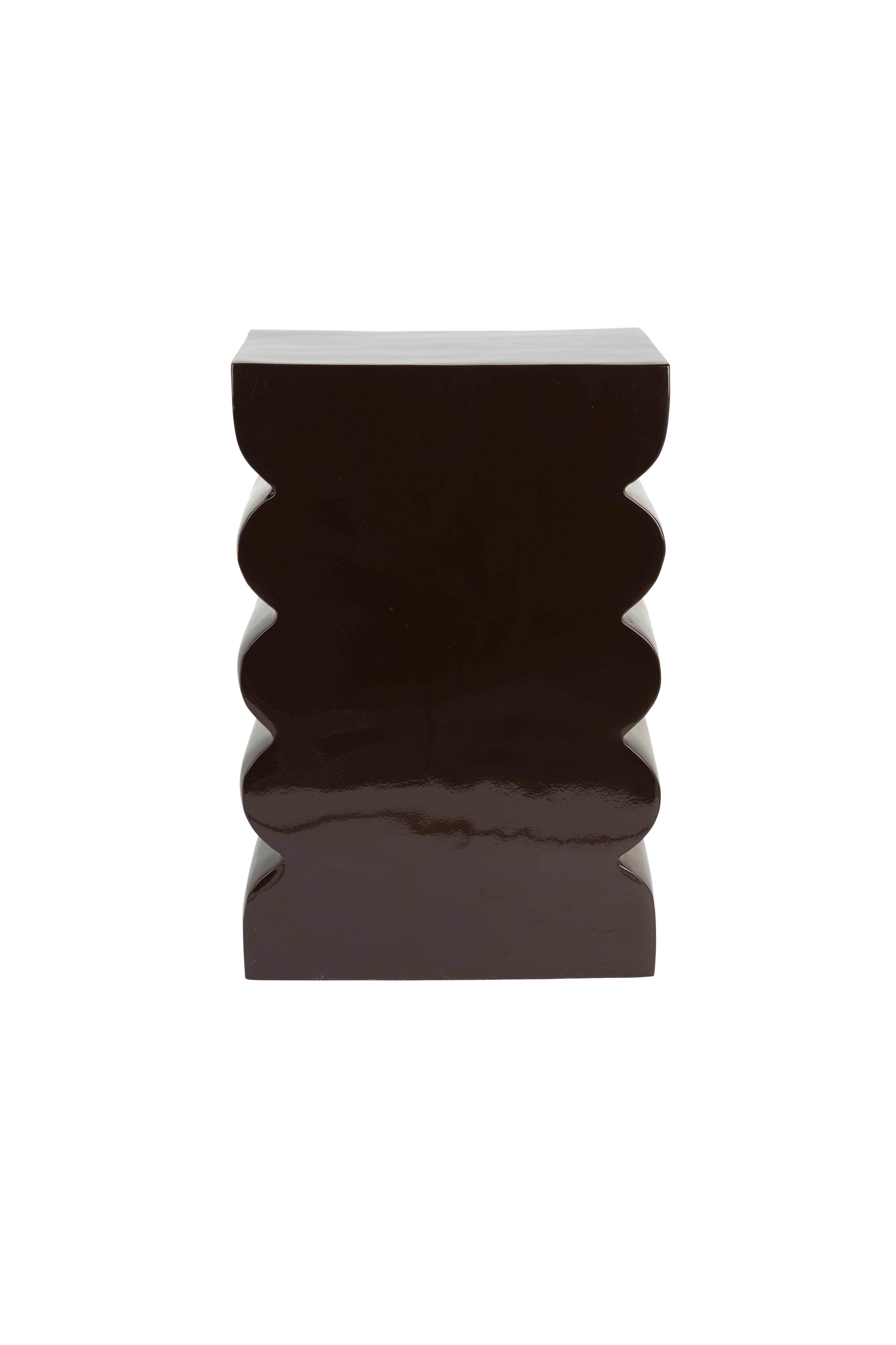 Stool Curves Shiny Brown