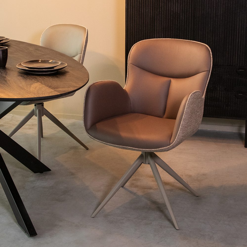 Eetkamerstoel Lasse - Bruin - Microfiber - Taupe Frame