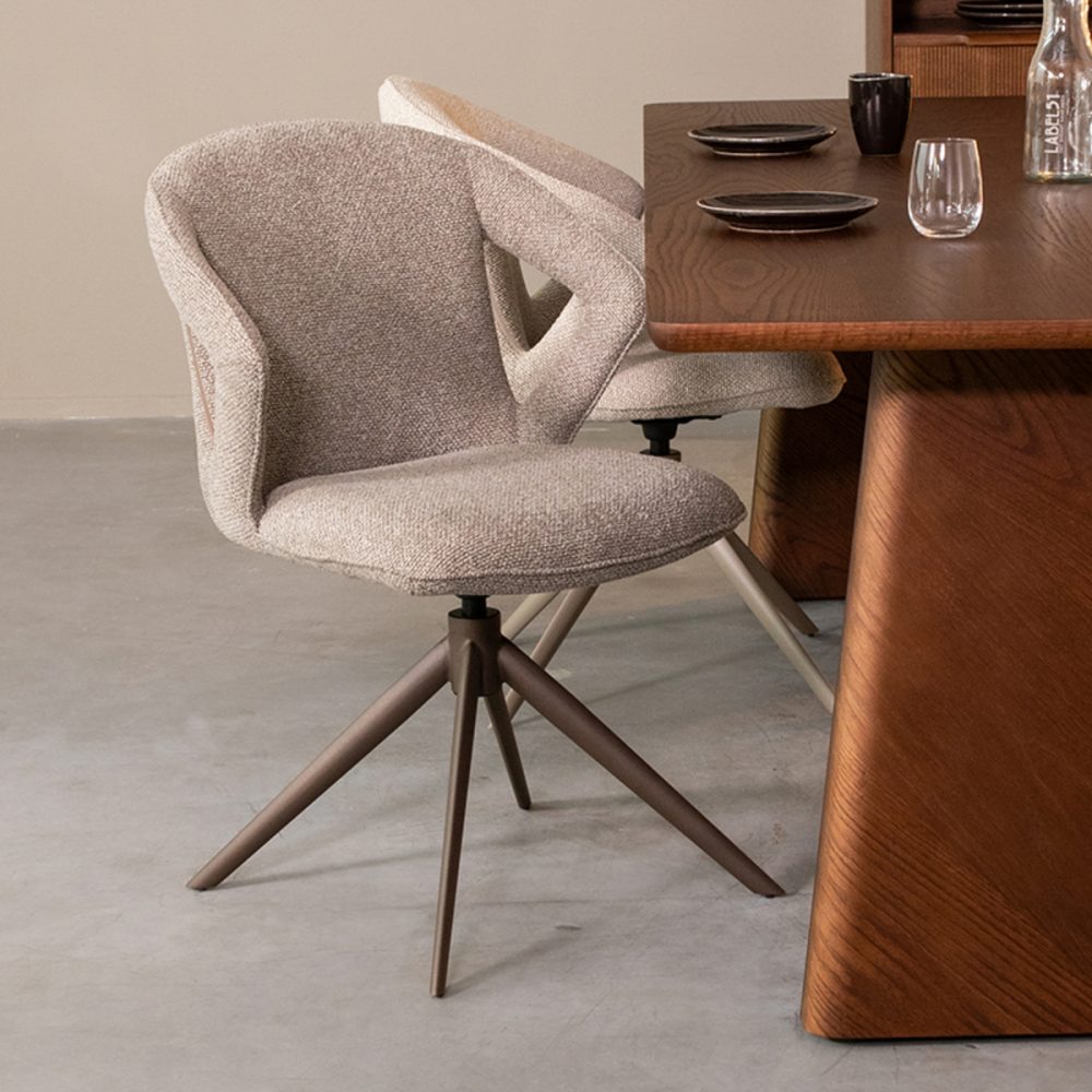 Eetkamerstoel Zurich - Truffel grijs - Boucle - Bronze Frame