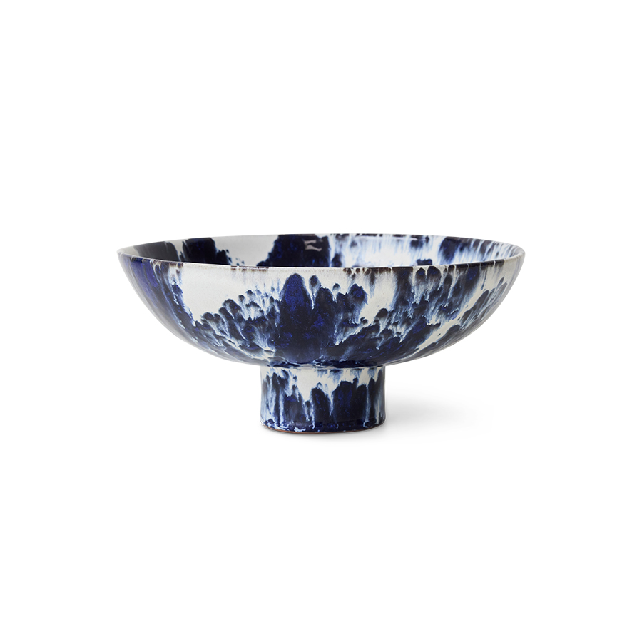 Ceramic bowl on base, indigo