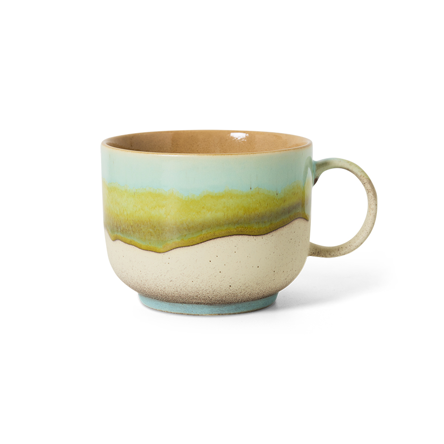 70s ceramics: tea cup, glint