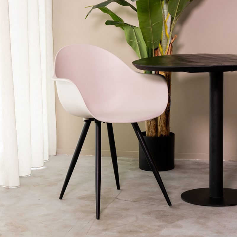 Eetkamerstoel Luca - Zand - PP - Zwart Metalen Frame