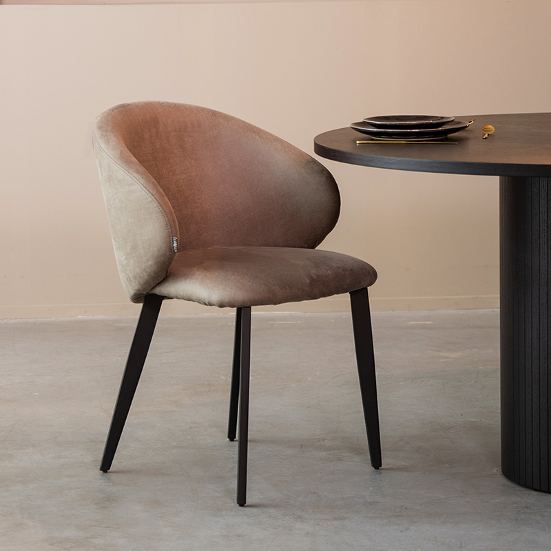 Eetkamerstoel Logan - Taupe - Micro Suede - Zwart Metalen Frame