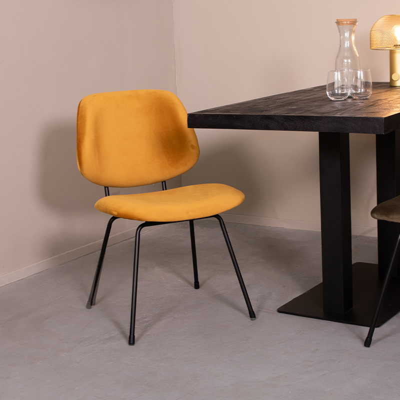 Eetkamerstoel Bello - Oker - Fluweel - Zwart Metalen Frame