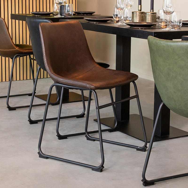 Eetkamerstoel Risto - Bruin - Kunstleder - Zwart Metalen Frame