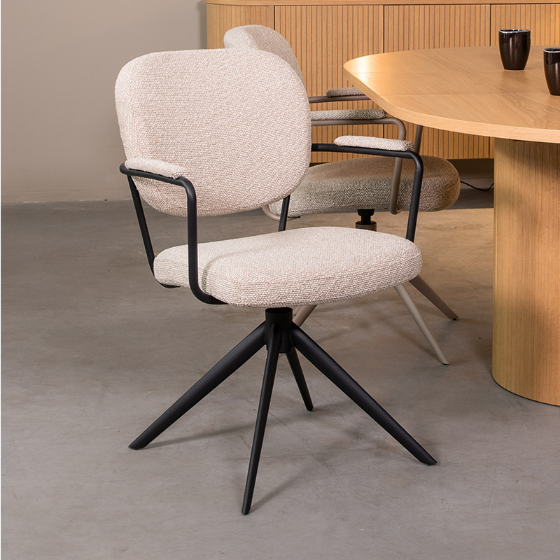 Eetkamerstoel Basel - Naturel - Royal Boucle - Zwart Metalen Frame