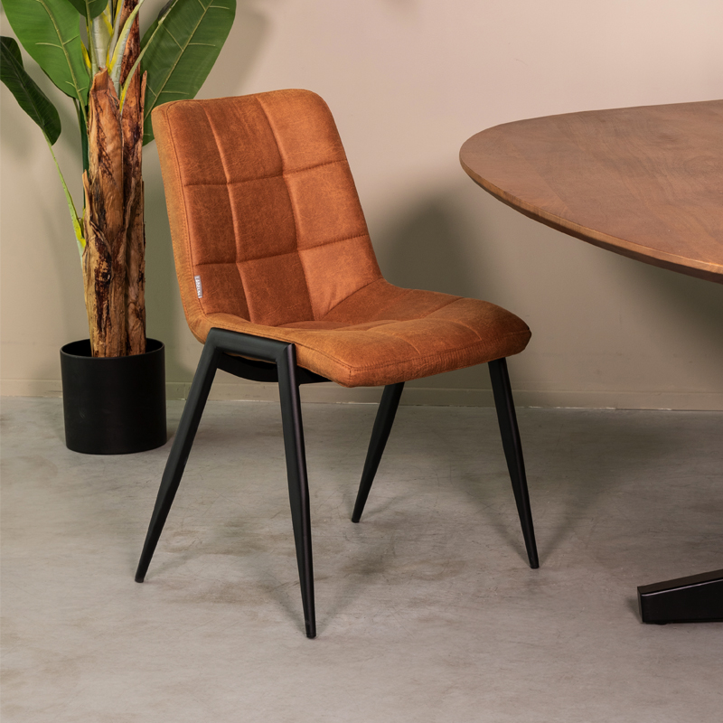 Eetkamerstoel Noor - Cognac - Micro Suede - Zwart Metalen Frame